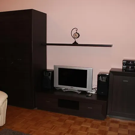 アパート Apartma Vikend